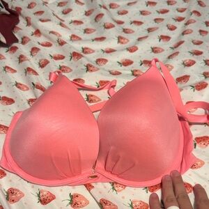 Victoria's Secret Coral Pink Molded fabulous Bra